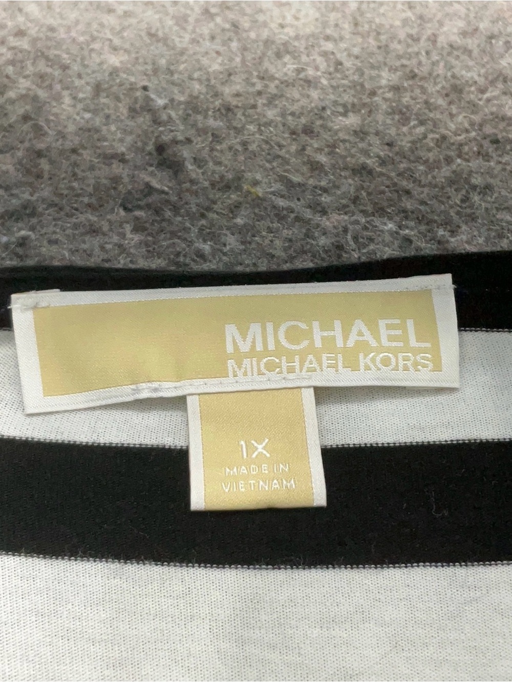 Michael Kors dress - Picture 4 of 7